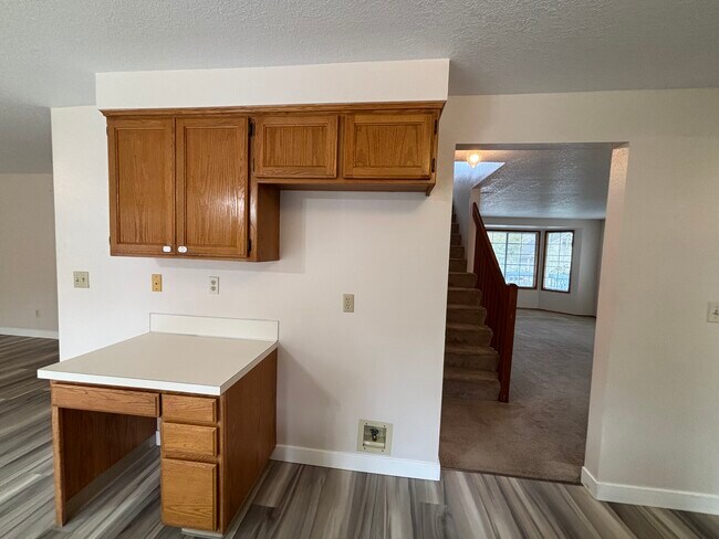 Building Photo - 7050 SW 174th Ave