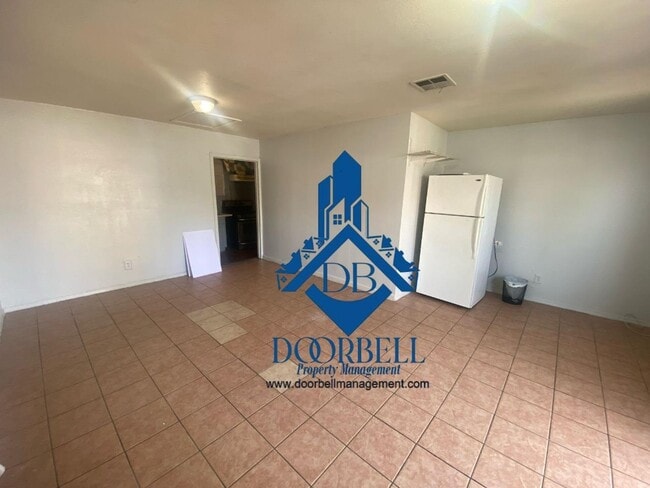 Building Photo - 180 N J St