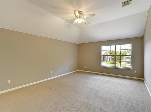 Building Photo - 8003 Magic Mountain Cove