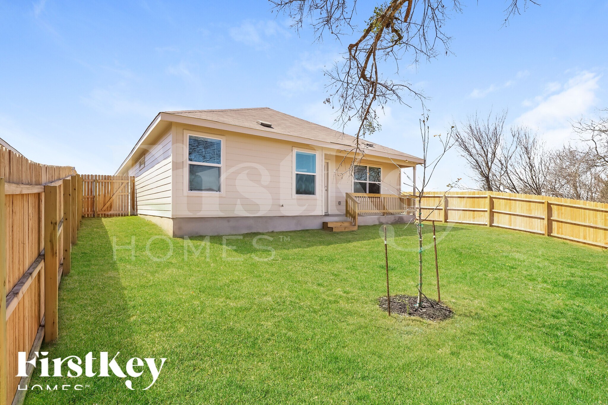 Building Photo - 9984 Sarrebourg St