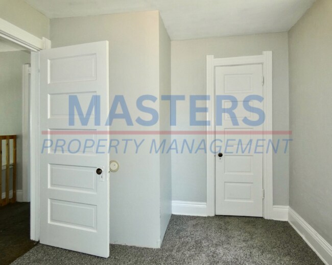 Building Photo - Beautiful Toledo 3 Bed House