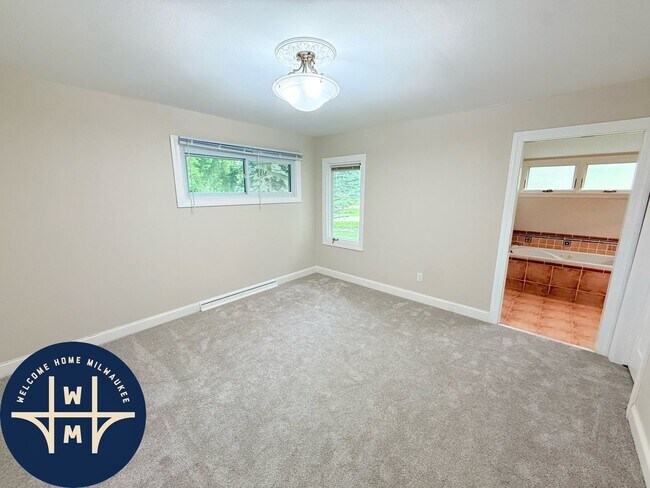 Building Photo - 12400 Elmhurst Pkwy