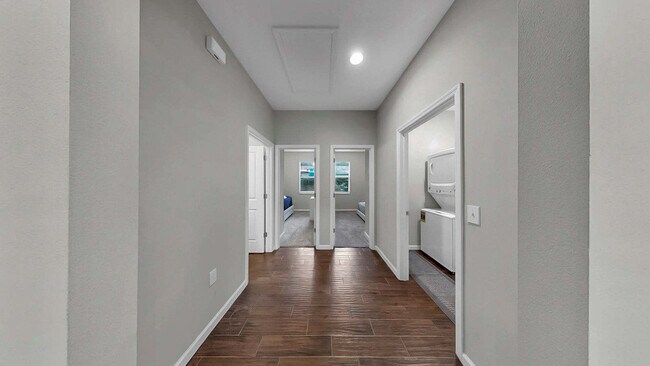 Building Photo - 3114 E 21st Ave