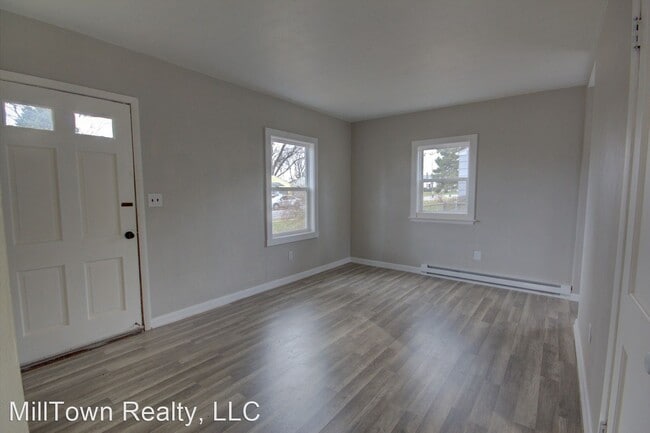 Building Photo - 2 br, 1 bath House - 3856 Johnson Ave