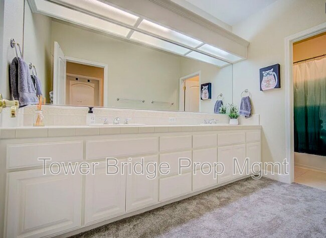 Building Photo - 1518 Southridge Ct