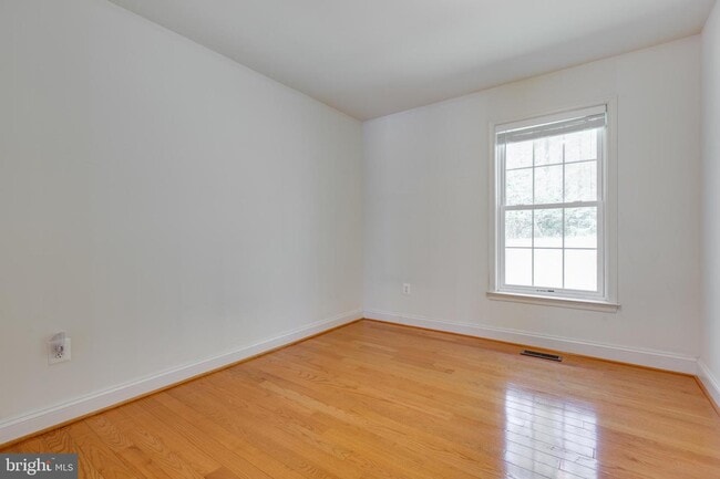 Building Photo - 11746 MD-108