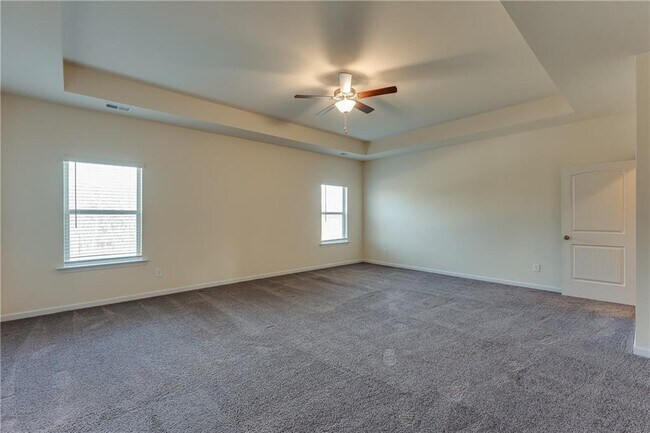Building Photo - 5317 Burrus Ln