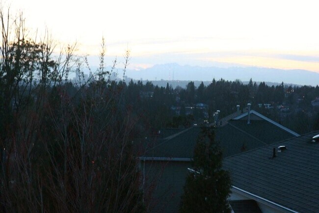 Building Photo - 2680 139th Ave SE