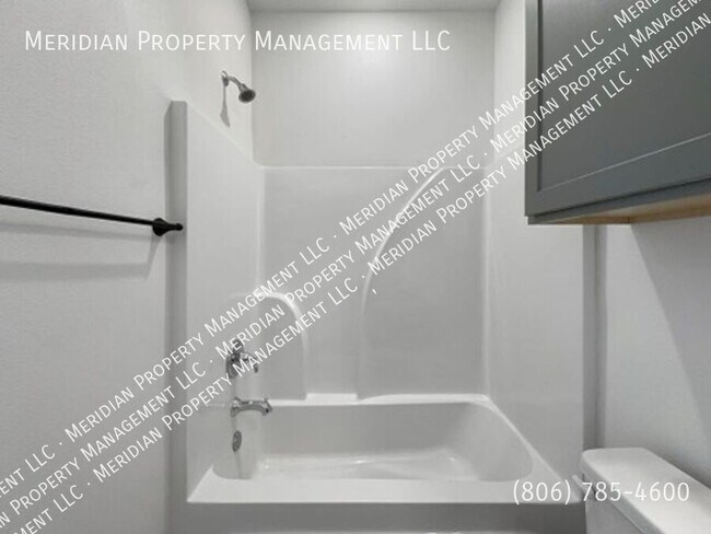 Building Photo - 5502 Itasca-A