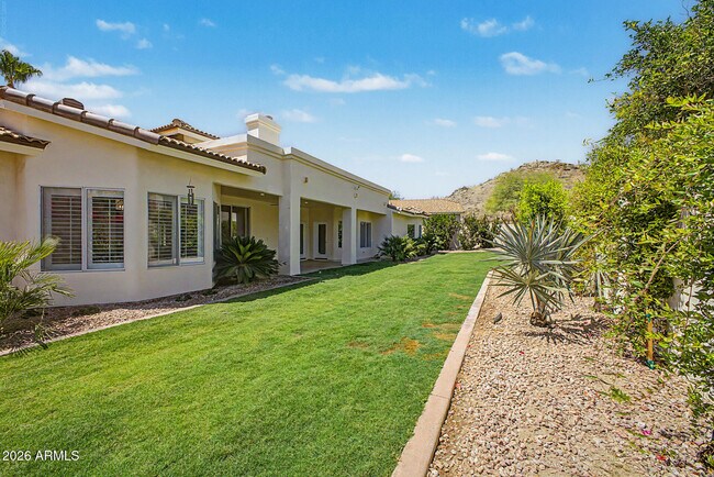 Building Photo - 3740 E Tonto Ct