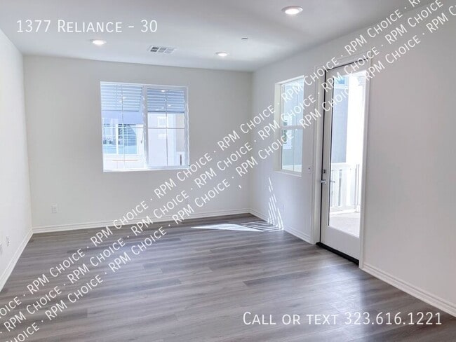 Building Photo - 1377 Reliance-30