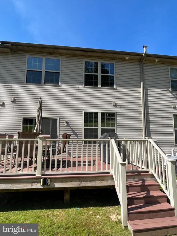 Building Photo - 74 Lilly Dr
