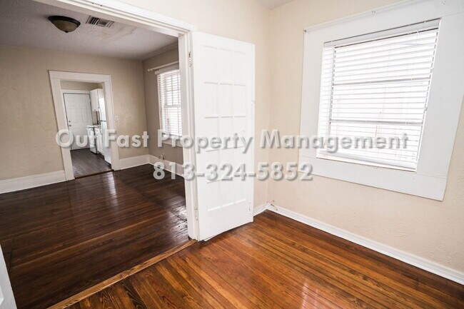 Building Photo - 545 2nd St N