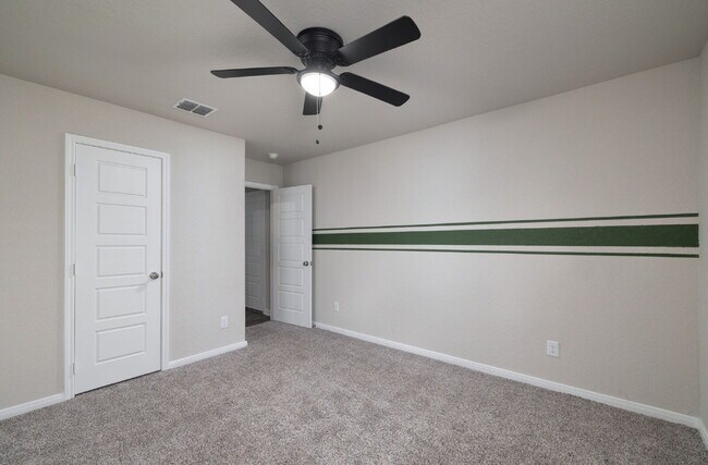 Building Photo - "Spacious 4-Bedroom Home in Converse with ...