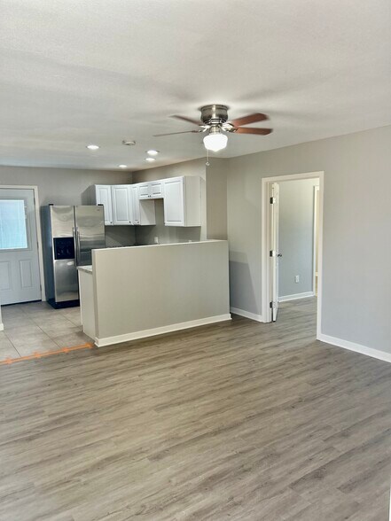 open floor plan - 1035 Olive Ave