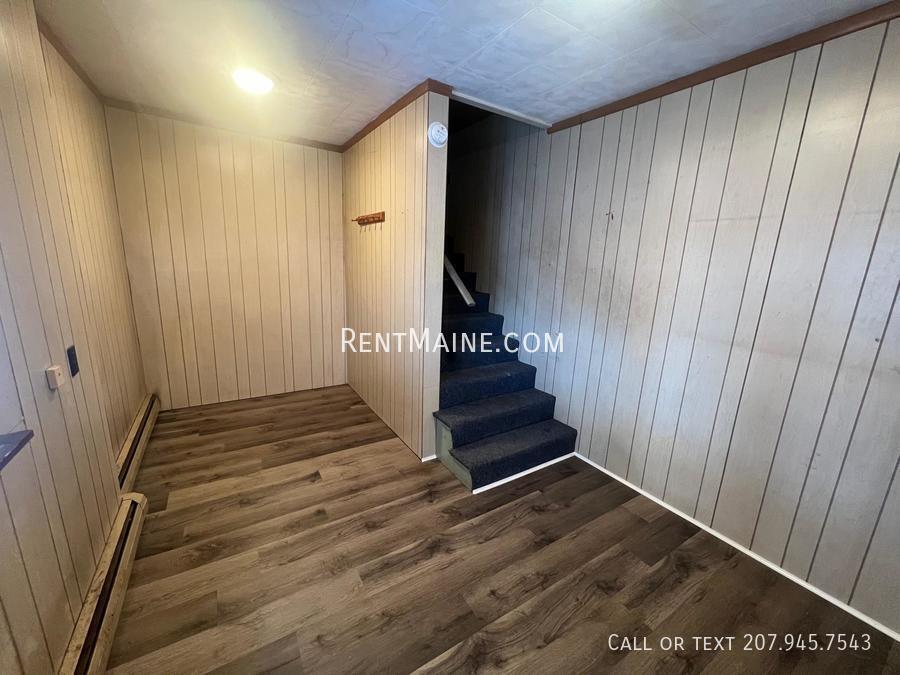 Building Photo - 5 Grove St