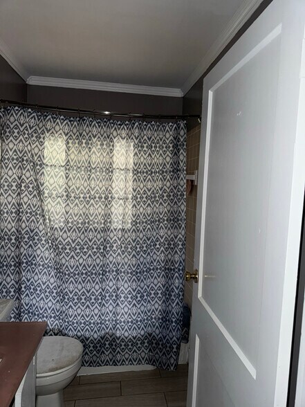 Building Photo - 690 Webster St