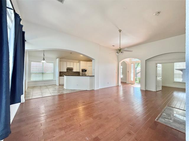 Building Photo - 17712 River Chase Dr
