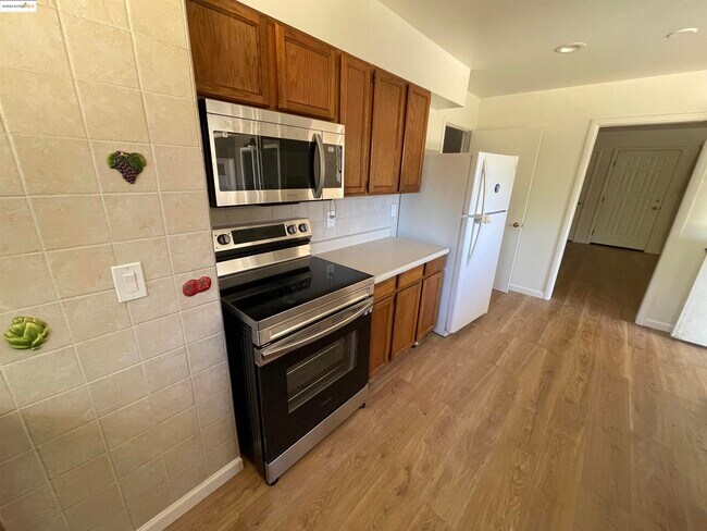 Building Photo - 3206 Fitzpatrick Dr