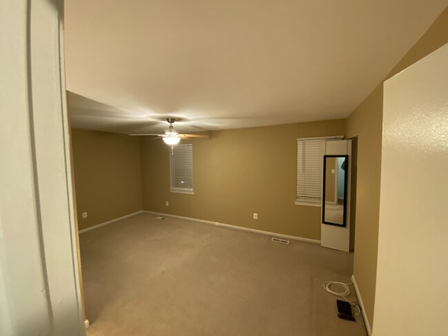 Looking into the bedroom - 8371 Stationhouse Ct