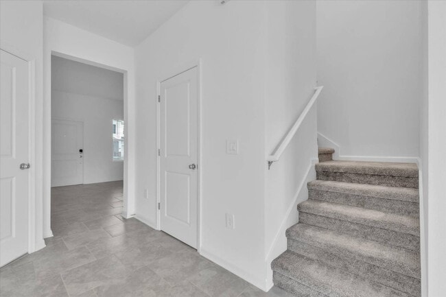 Building Photo - 3157 Laurent Lp