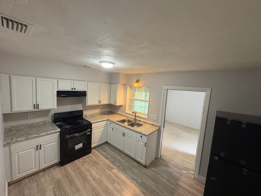 Building Photo - 20822 SW Marine Blvd