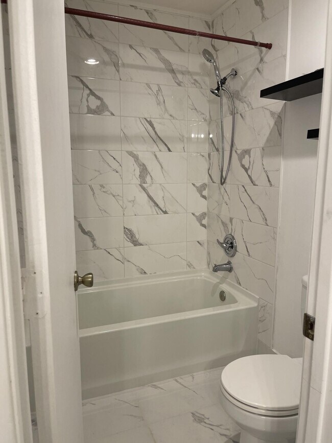 Building Photo - 1141 Calamondin Terrace