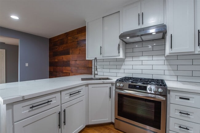 Building Photo - 1459 Munger St