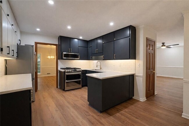 Building Photo - 807 Oak Bridge Ln