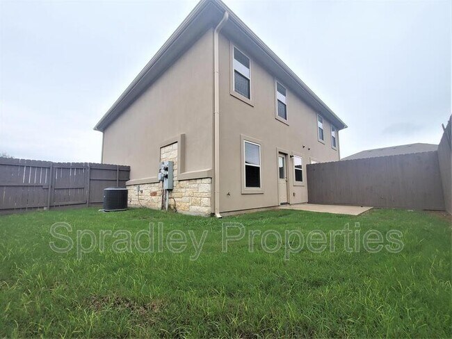 Building Photo - 4810B Deep Dr