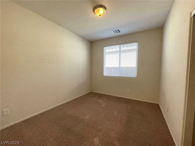 Building Photo - 2124 Del Aqua Ave