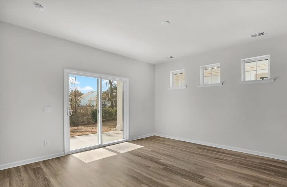 Building Photo - 139 Holloway Hl