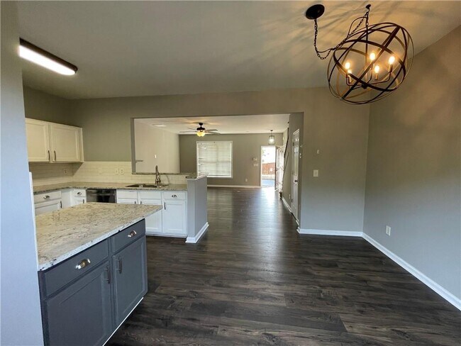 Building Photo - 980 Prestwyck Ct