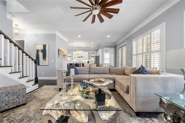 Building Photo - 3165 Oakdale Rd