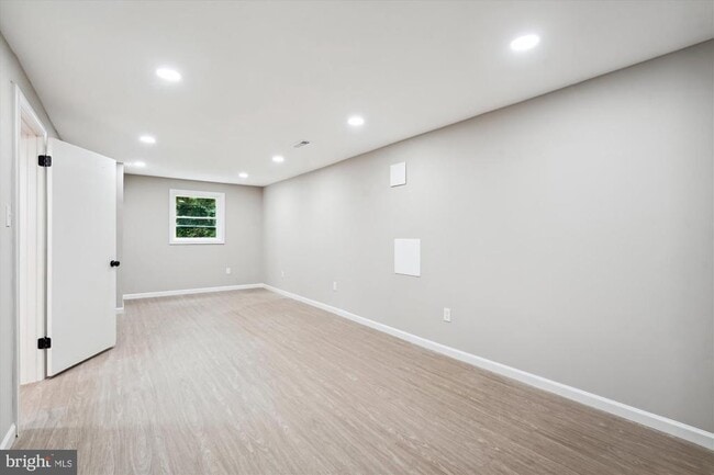Building Photo - 2226 Westwood Pl