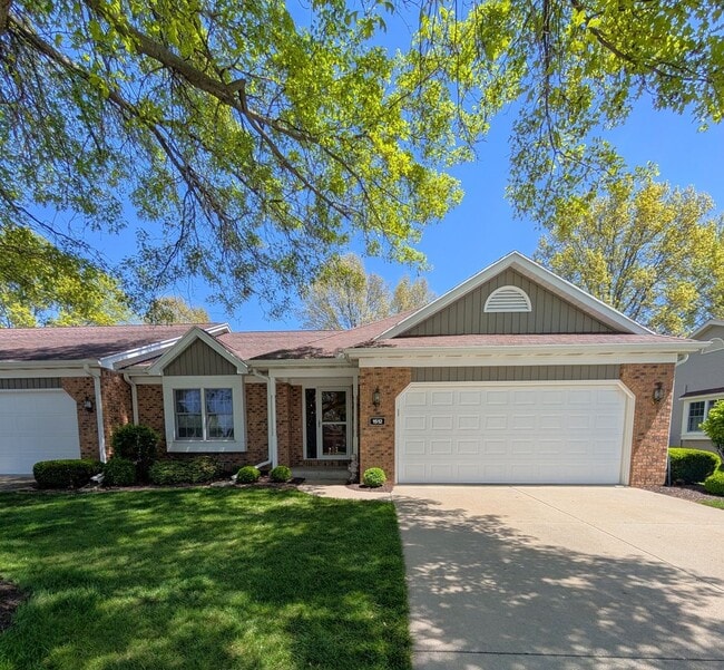 Primary Photo - 2 Bedroom Condo - Goshen