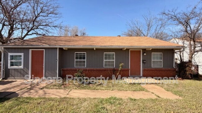 Building Photo - 3737 SE 24th St