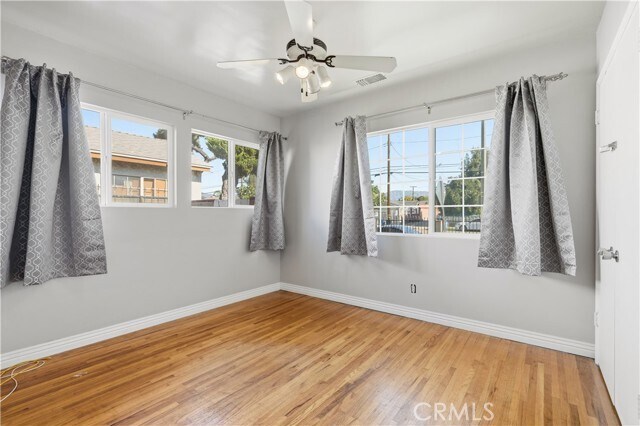 Building Photo - 9859 Arleta Ave