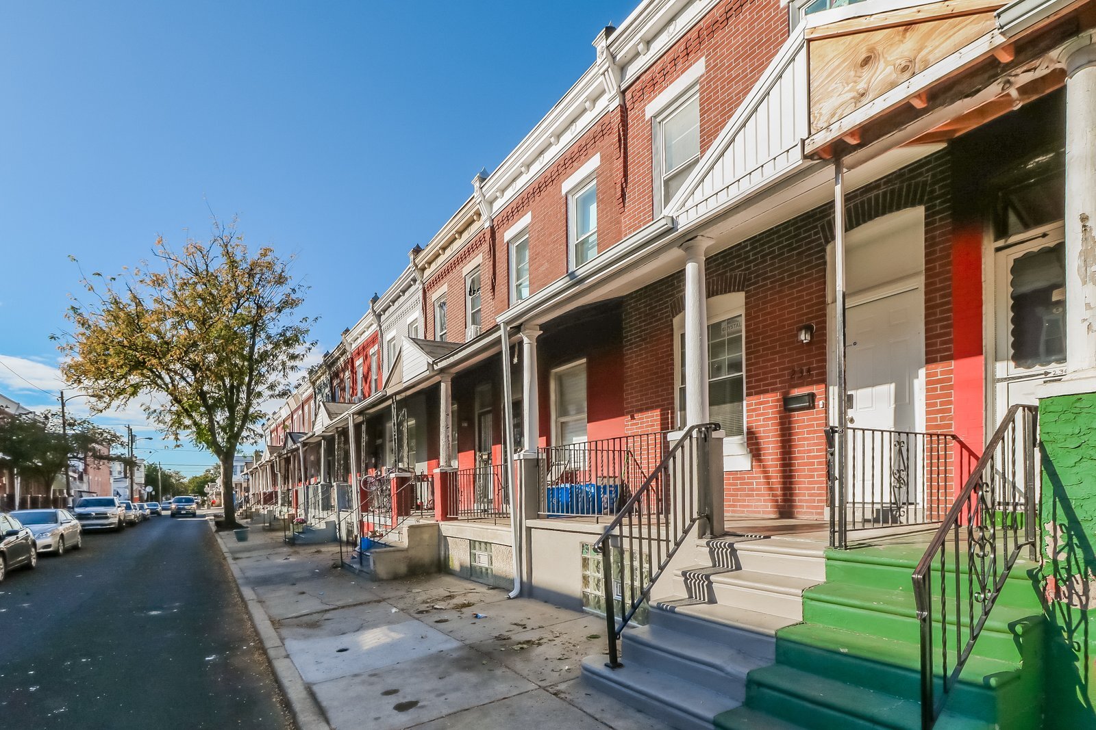 Building Photo - 234 N Hobart St