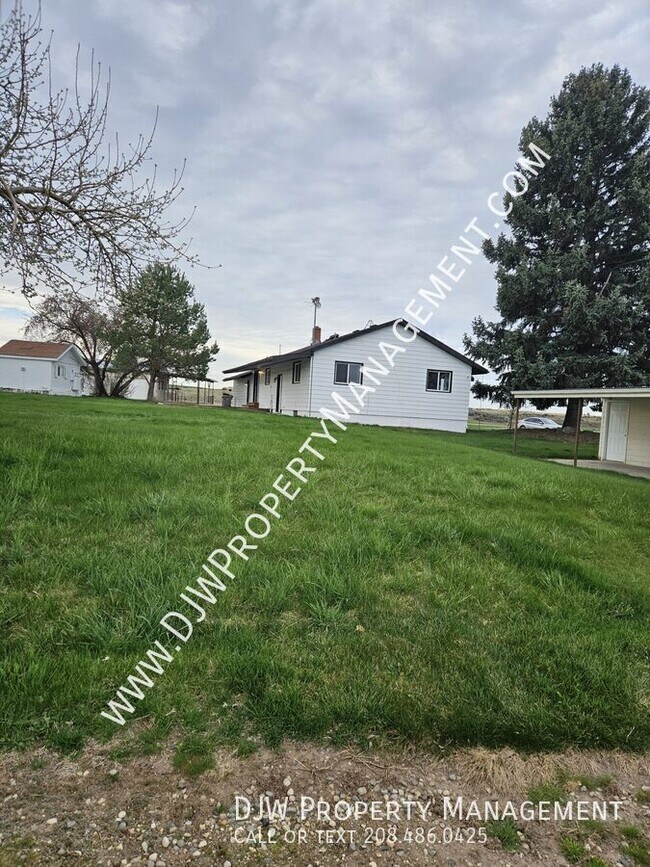 Building Photo - 7196 Edna Ln