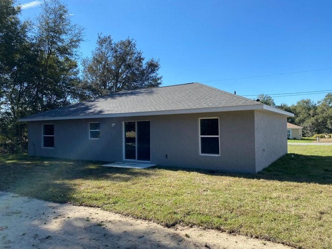 Building Photo - Custom Home - Desirable SE Ocala Neighborhood 3/2/2 **Won't Last**