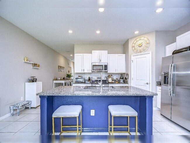 Building Photo - 1412 Tahitian Sunrise Dr