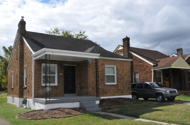 Building Photo - Beautiful 3 Bedroom 1 Bathroom Home