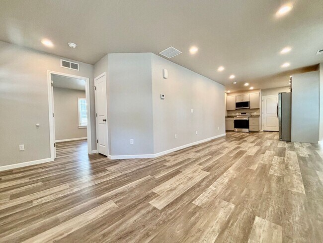 Building Photo - Charming Duplex in Prime Fort Collins Location!