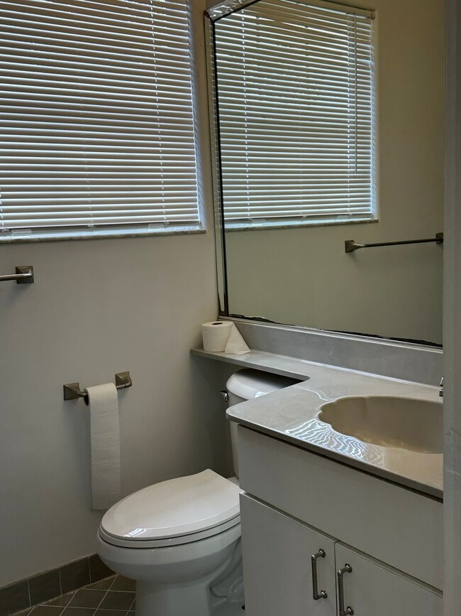 Building Photo - 14481 SW 146th Pl