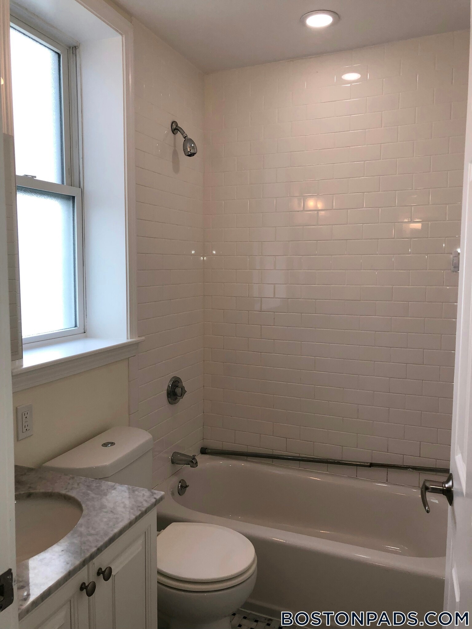 Building Photo - 3 Chauncy St