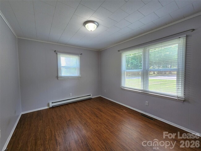 Building Photo - 135 Oak Grove Rd