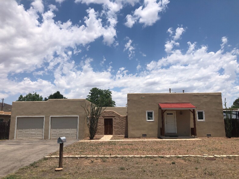Primary Photo - 406 N 4th St