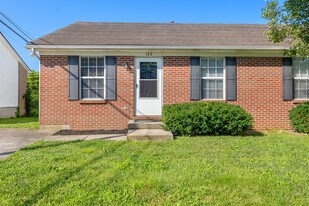 Building Photo - 122 Dove Run