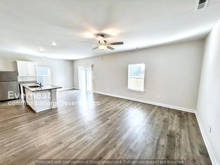 Building Photo - 2312 Valverde Wy